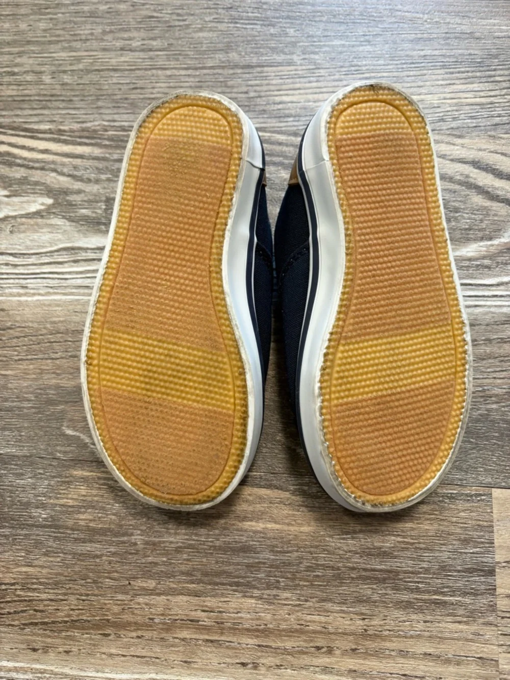 Old Navy Blue and Tan Slip On Tan Sneakers 9